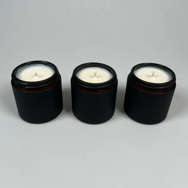 Świeca sojowa zapachowa w szkle czarny mat - bawełniany knot 120 ml